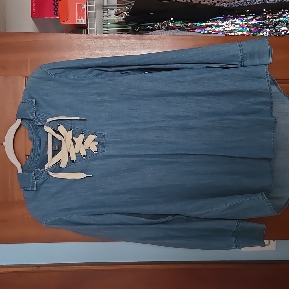 NWT Market & Spruce “Rahsheda LaceUp Neckline Top”